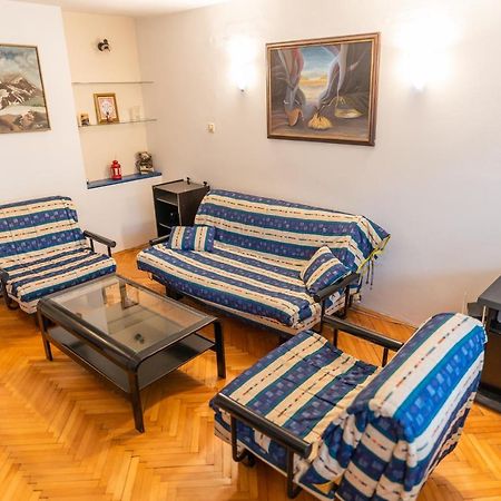 The Vintage Nest Apartment Skopje Luaran gambar